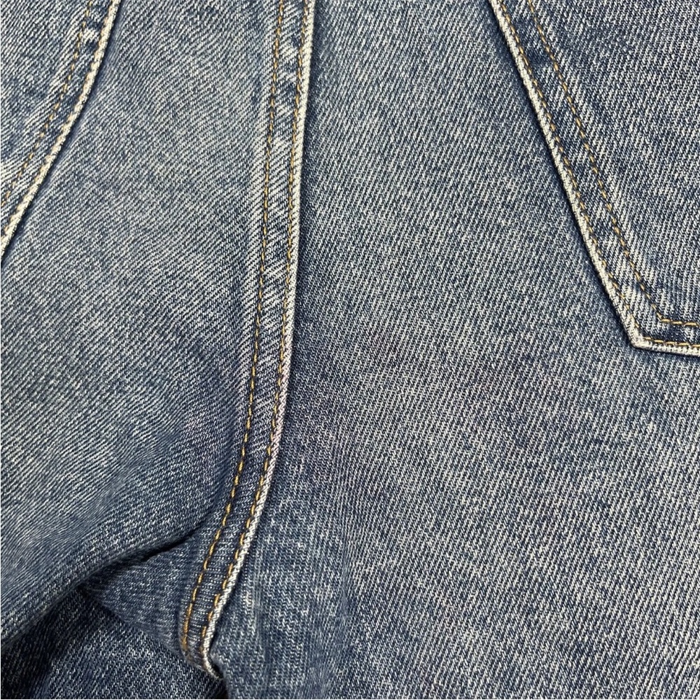 Abercrombie And Fitch Mid Rise Boyfriend Shorts Distressed Denim Pink Dye - Picture 15 of 15